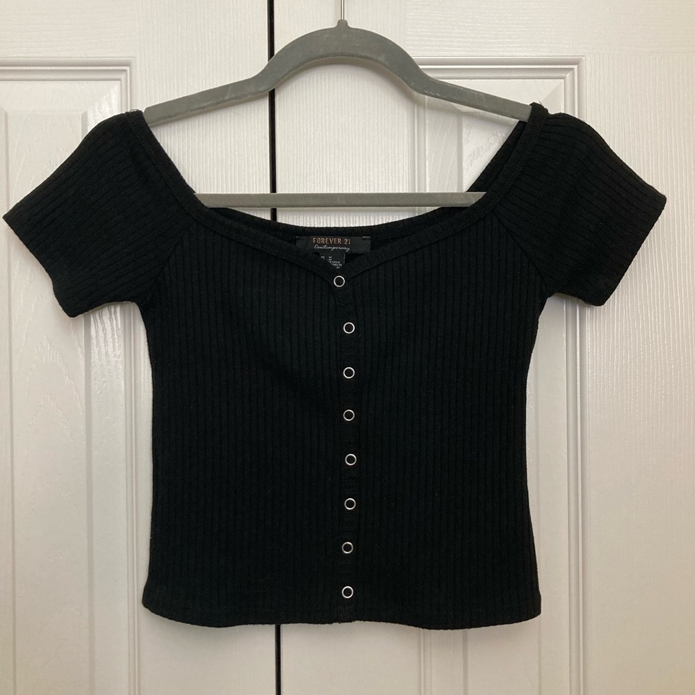 Forever 21 black crop top